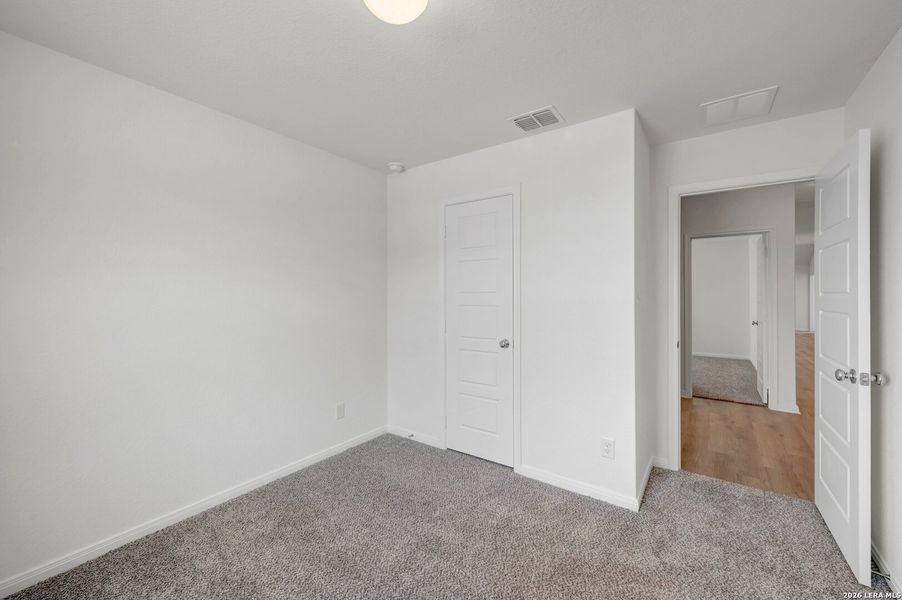 Spacious, unfurnished interior of a new home in Greenspoint Heights, Seguin (Image 26).