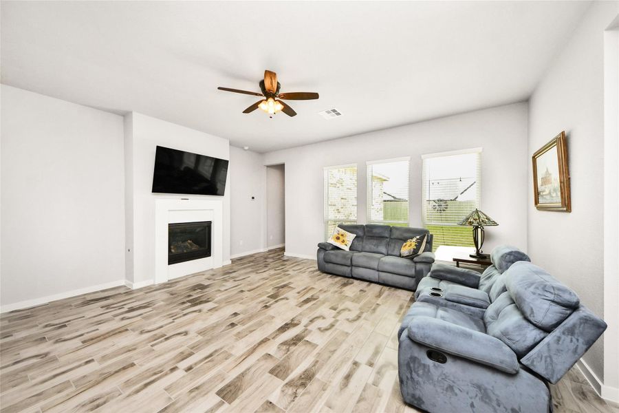 Furnished interior view inside a new home in Elm Estates, Angleton (Image 15).