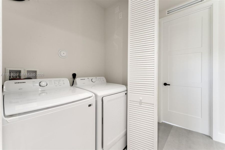 Furnished interior view inside a new home in , Key Largo (Image 18).