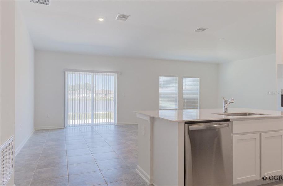 Spacious, unfurnished interior of a new home in Knightsbridge, Kissimmee (Image 18). Spacious, unfurnished interior of a new home in Knightsbridge, Kissimmee (Image 18).