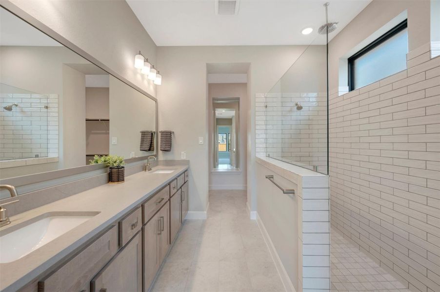 Furnished interior view inside a new home in , Magnolia (Image 25).