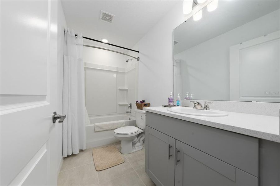 Furnished interior view inside a new home in , Kissimmee (Image 23).