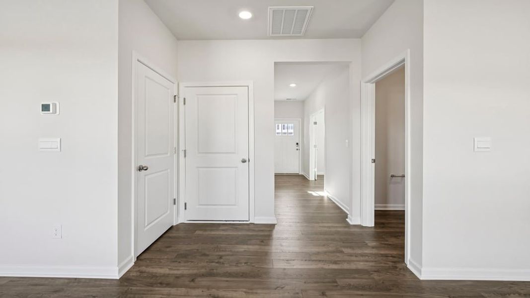 Spacious, unfurnished interior of a new home in Foxbank, Gray Court (Image 17).