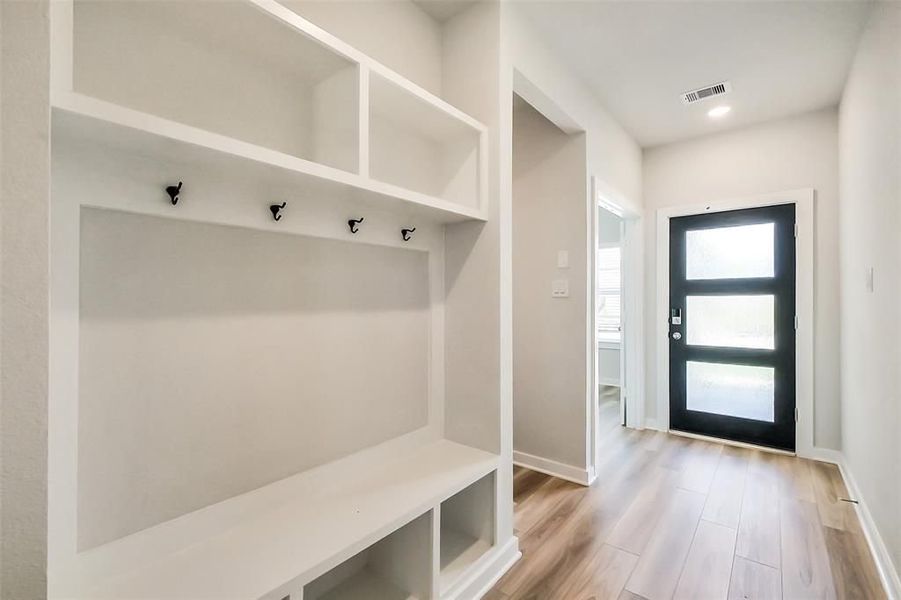 Image 13 of a home in Emberly.