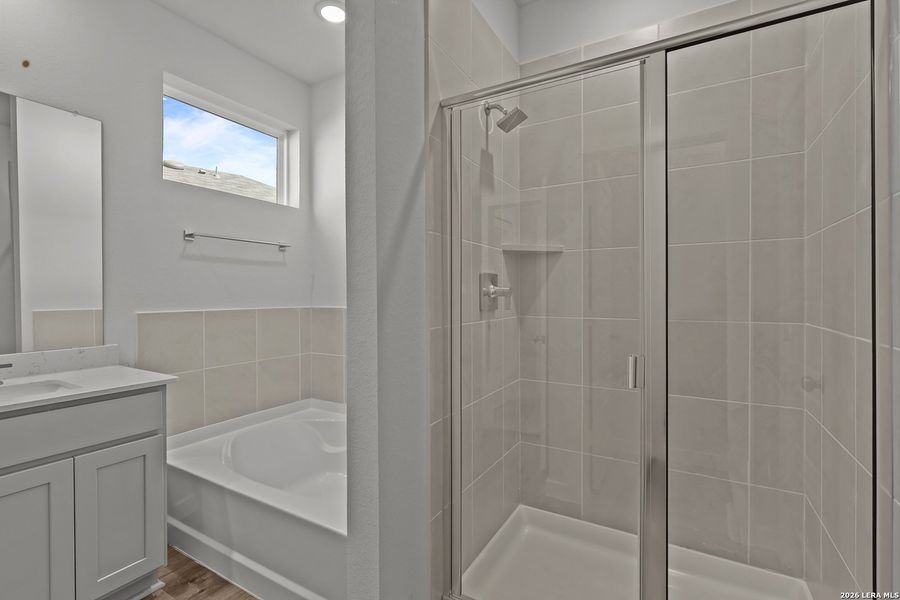 Furnished interior view inside a new home in Cinco Lakes, San Antonio (Image 7).