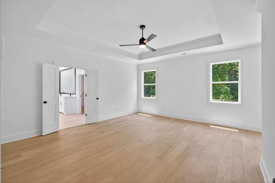 Spacious, unfurnished interior of a new home in Livingstone Park, Kennesaw (Image 39).