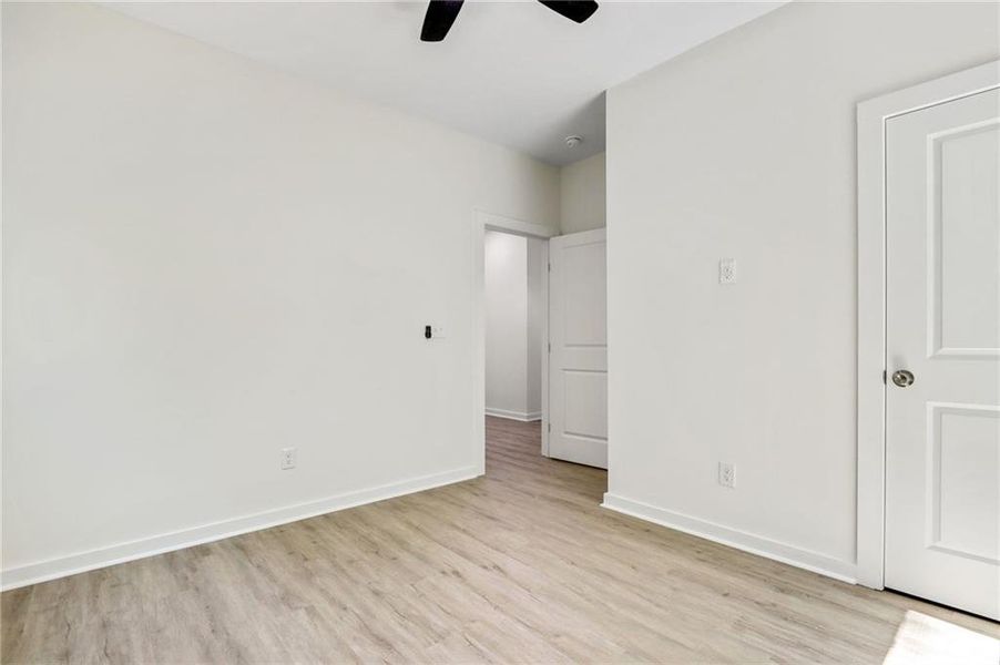 Spacious, unfurnished interior of a new home in , Cedartown (Image 12).