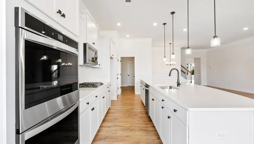 Furnished interior view inside a new home in Alder Pond, Campobello (Image 12).