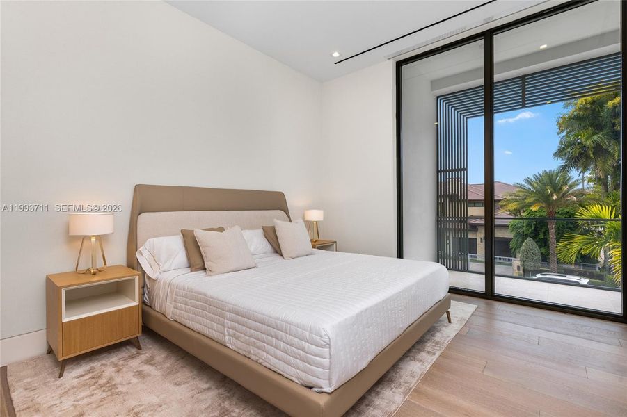 Furnished interior view inside a new home in , Fort Lauderdale (Image 45).