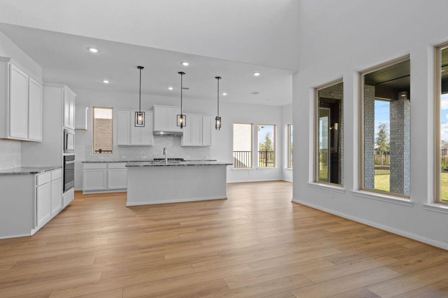 Spacious, unfurnished interior of a new home in Bridgeland 55', Cypress (Image 17).