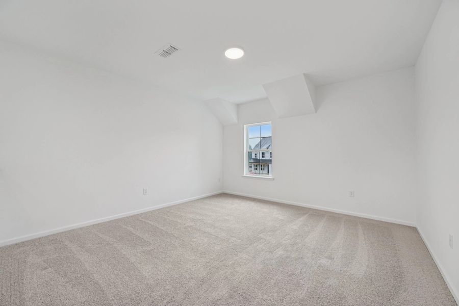 Representative images and renderings are for illustrative purposes. Actual structural options and design finishes of home may vary.
