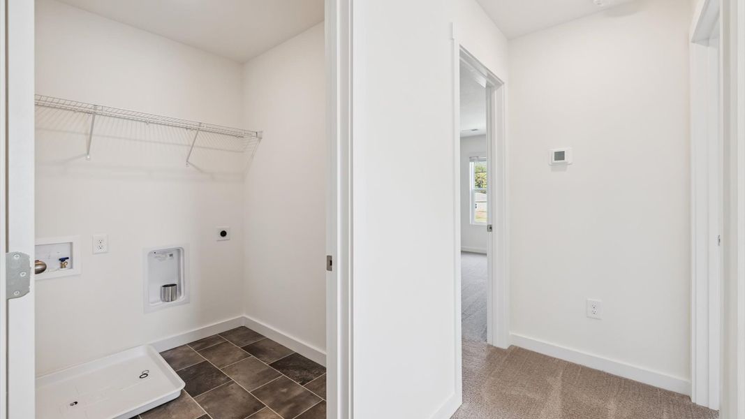 Image 21 of a home in Emory Creek.