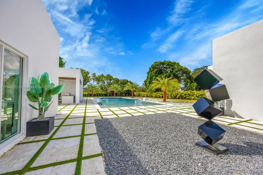 Image 60 of a home in .