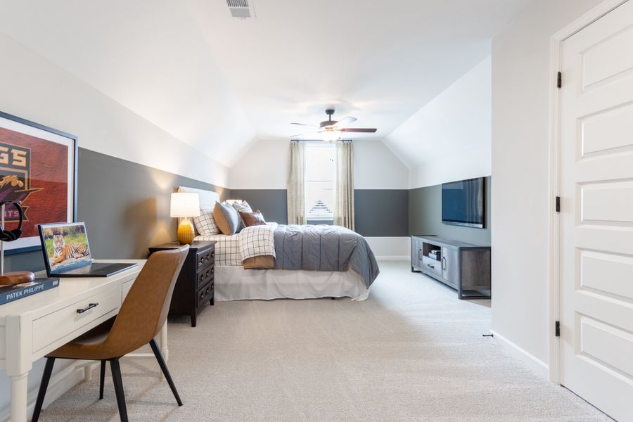Bradley F with Bonus at Cobblestone Crossing Commons | Bonus Bedroom and Study Area Bradley F with Bonus at Cobblestone Crossing Commons | Bonus Bedroom and Study Area