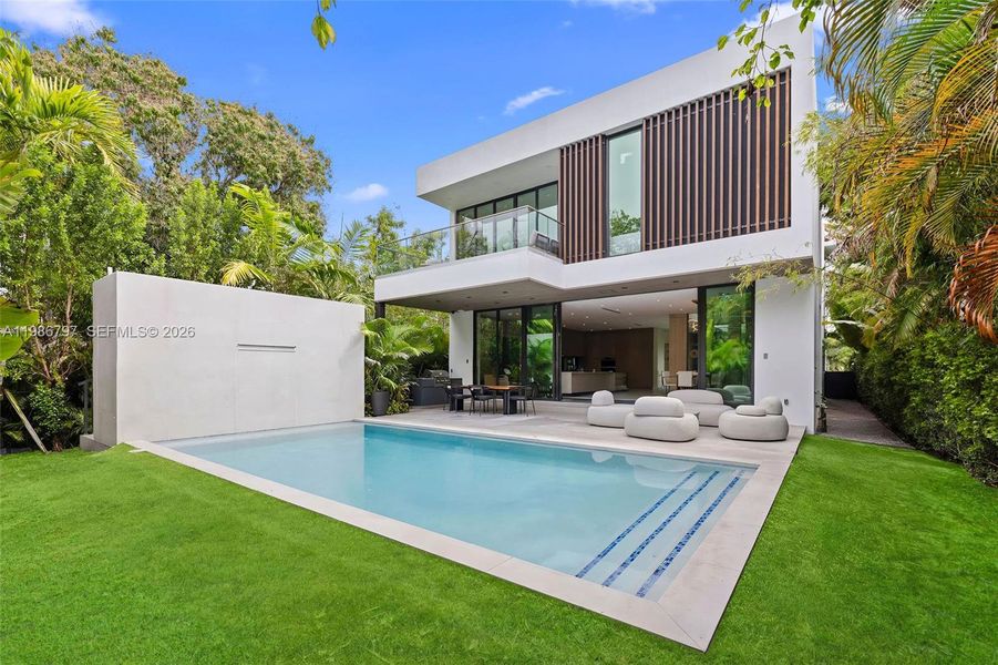 Exterior details and patio area of a home in , Miami Beach (Image 23).