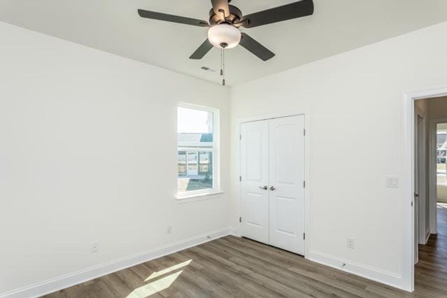 Spacious, unfurnished interior of a new home in Daniel Farms, Benson (Image 24).