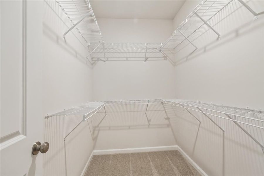 Spacious, unfurnished interior of a new home in Heritage Bay, Sumter (Image 24).