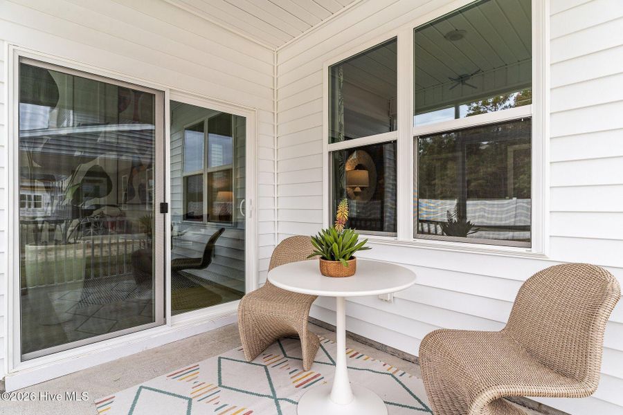 Exterior details and patio area of a home in Fords Reach, Bolivia (Image 3).