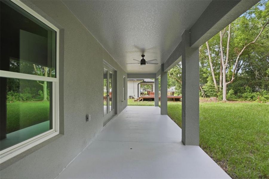 Exterior details and patio area of a home in , Masaryktown (Image 30).