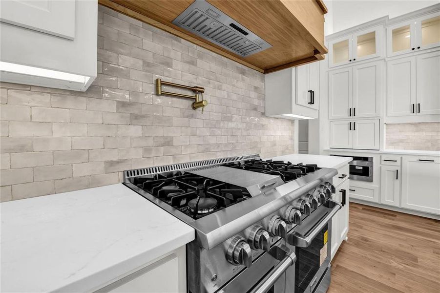 Close-up of interior finishes inside a home in , Weatherford (Image 16). Close-up of interior finishes inside a home in , Weatherford (Image 16).