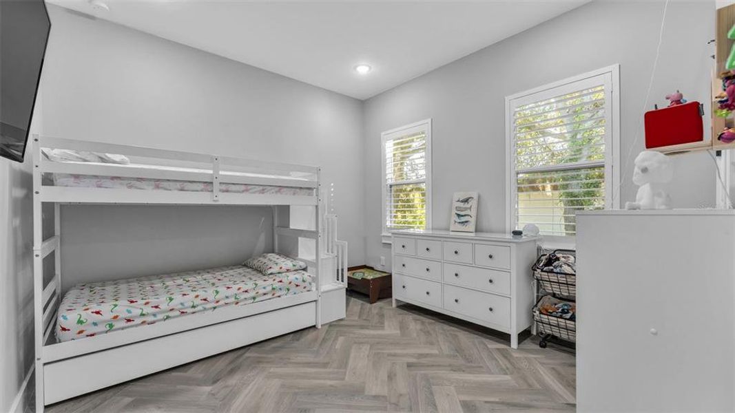 Furnished interior view inside a new home in , Winter Haven (Image 9).