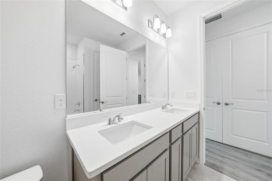 Furnished interior view inside a new home in Turnleaf, Punta Gorda (Image 10).