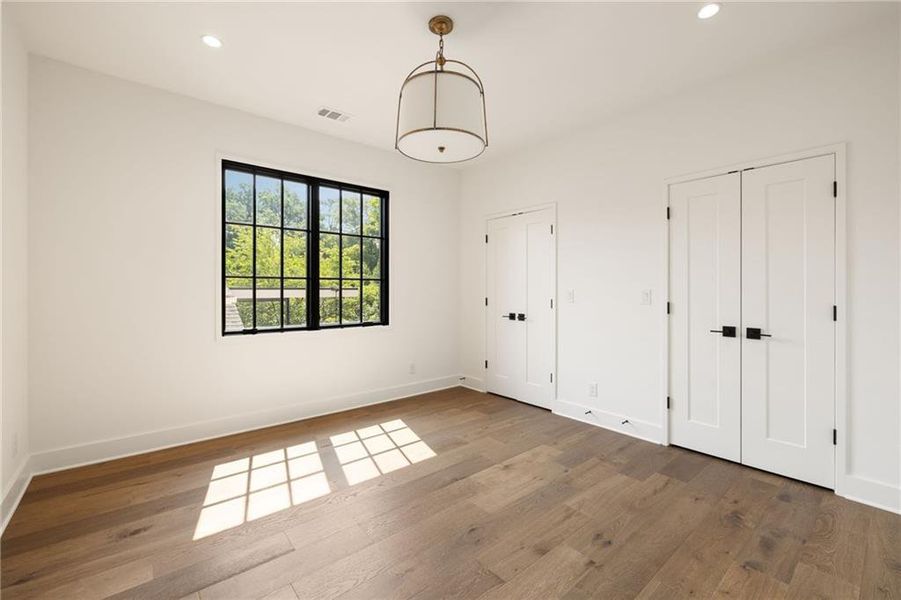 Spacious, unfurnished interior of a new home in , Atlanta (Image 21).