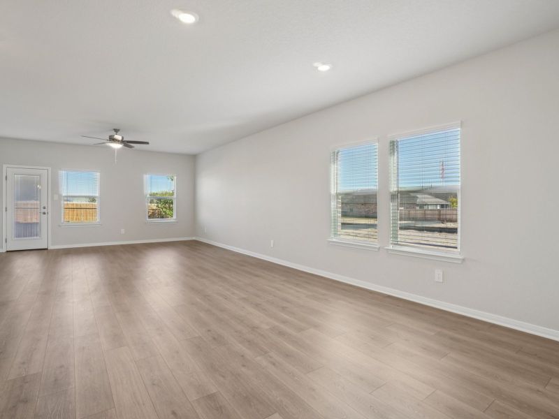 Spacious, unfurnished interior of a new home in Sagebrooke - Premier Series, San Antonio (Image 15). Spacious, unfurnished interior of a new home in Sagebrooke - Premier Series, San Antonio (Image 15).