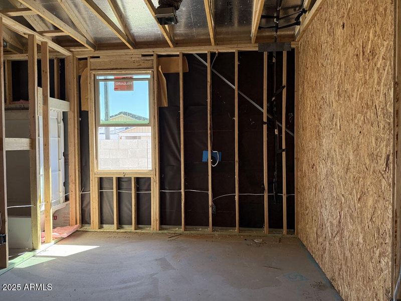 6- Bedroom 3 6- Bedroom 3