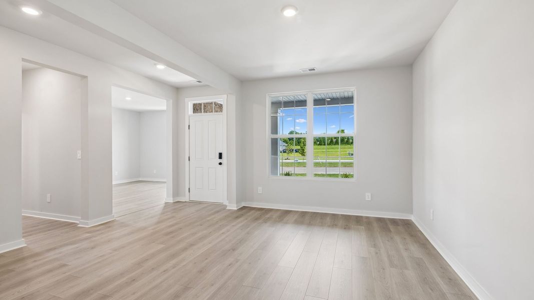 Representative unfurnished interior of a home built from the Ansley by D.R. Horton in Harvest Point, Spring Hill (Image 47).