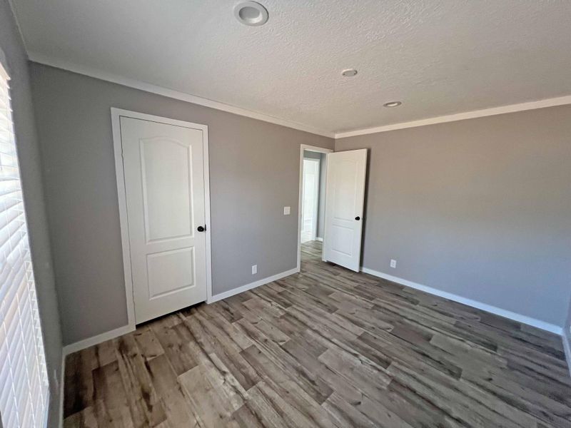 Spacious, unfurnished interior of a new home in , Manning (Image 41).