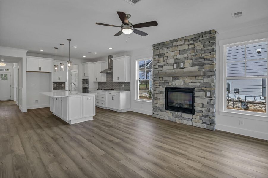 Image 50 of a home in Clubside Reserve at Summerlake.