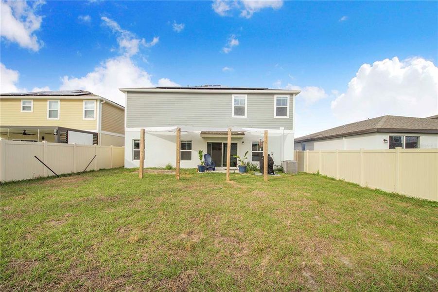 Exterior details and patio area of a home in Lawson Dunes, Haines City (Image 21).