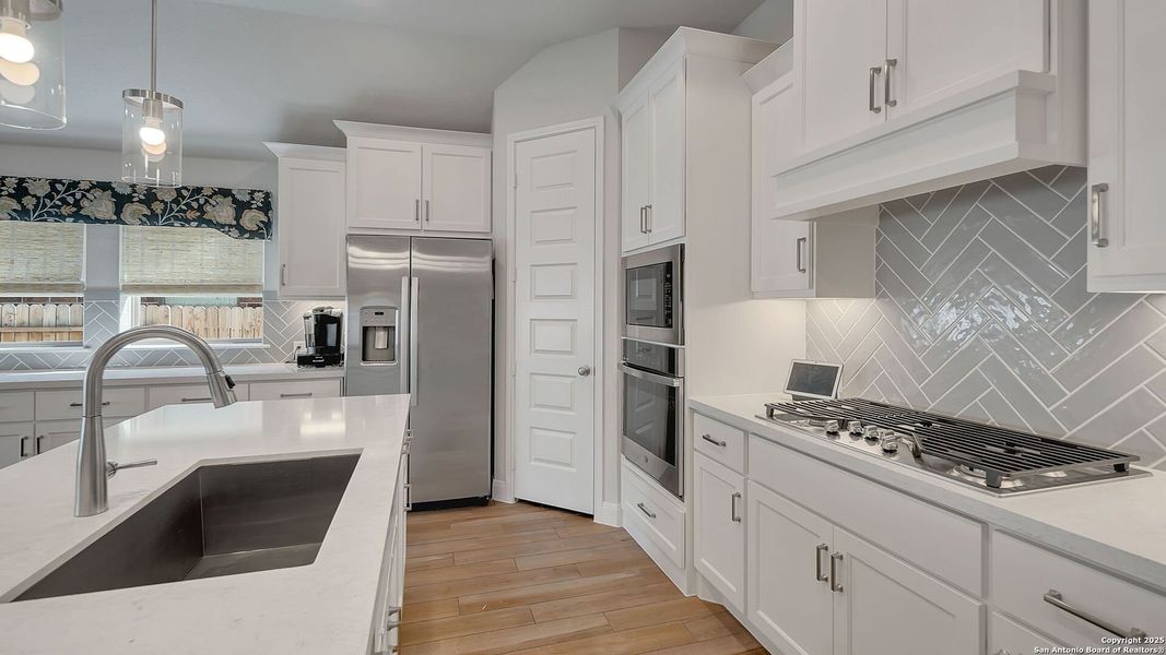 Furnished interior view inside a new home in Meadows Of Mill Creek 50', Seguin (Image 4). Furnished interior view inside a new home in Meadows Of Mill Creek 50', Seguin (Image 4).