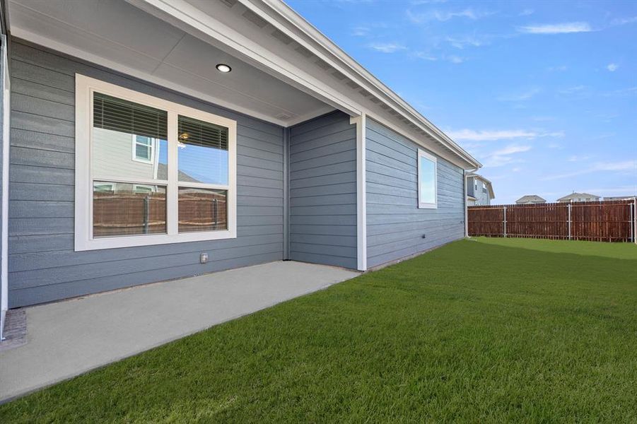 25. 3723 Jade - Patio