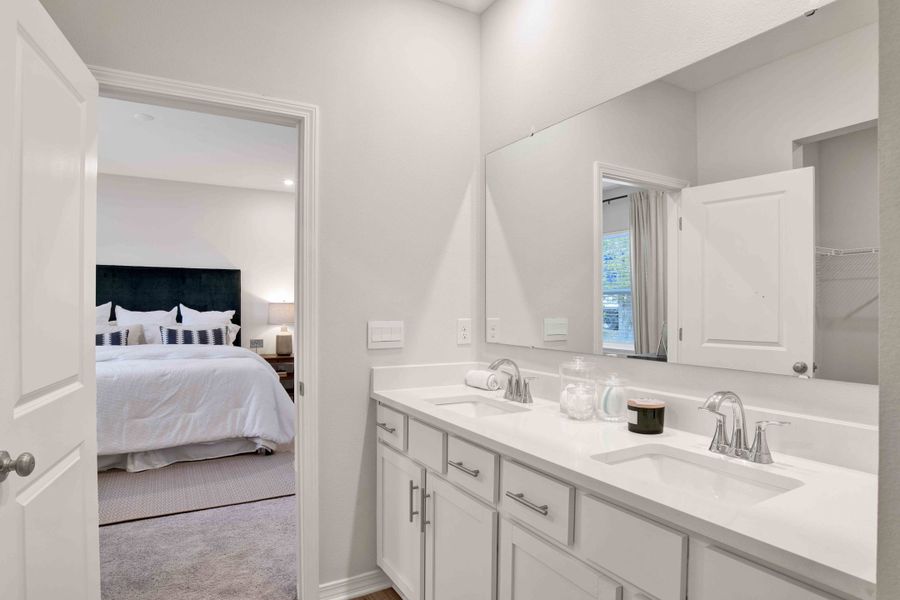 Furnished interior view inside a new home in Bellview Pointe, Pensacola (Image 14).