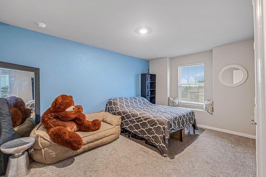 Furnished interior view inside a new home in , McKinney (Image 12).