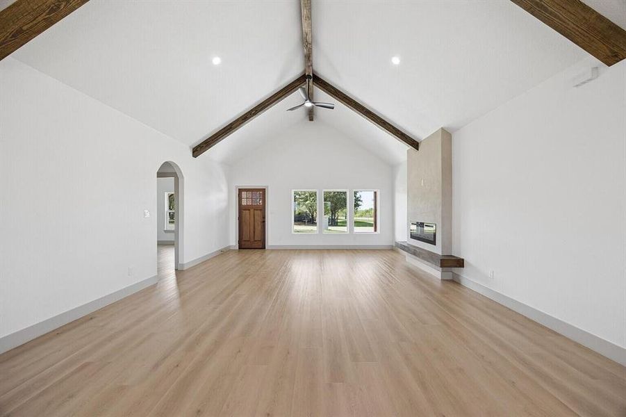 Spacious, unfurnished interior of a new home in , Sherman (Image 34). Spacious, unfurnished interior of a new home in , Sherman (Image 34).