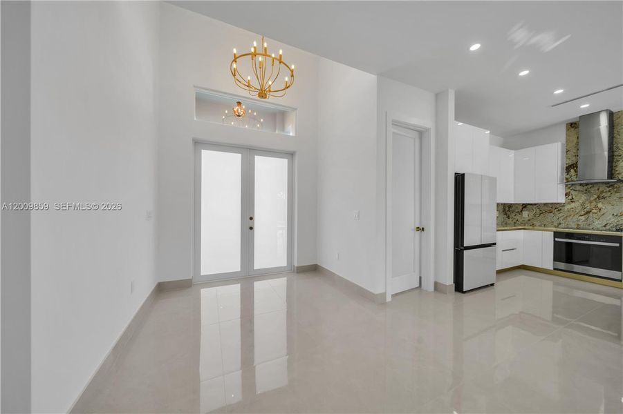 Spacious, unfurnished interior of a new home in , Lehigh Acres (Image 21).