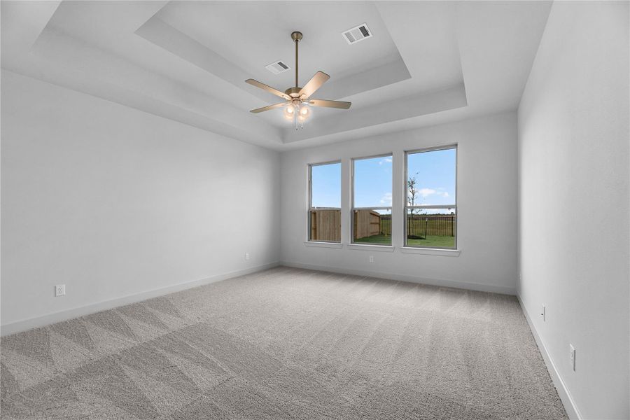 Representative image. Features, selections and colors may vary.