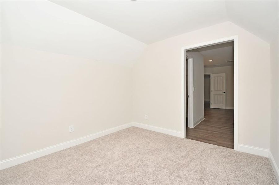 Spacious, unfurnished interior of a new home in , Dallas (Image 23).
