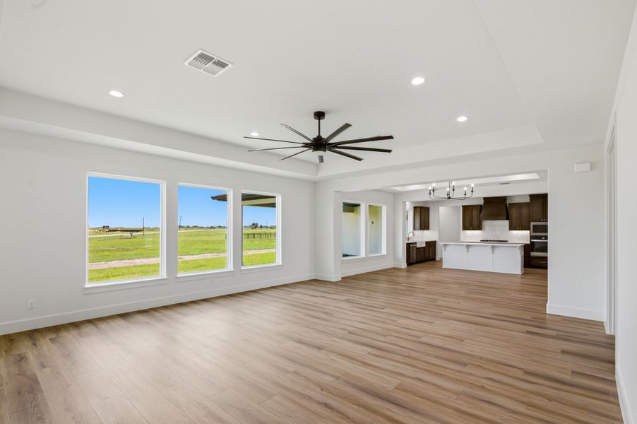 Spacious, unfurnished interior of a new home in Escalera Ranch 1833, Victoria (Image 24). Spacious, unfurnished interior of a new home in Escalera Ranch 1833, Victoria (Image 24).