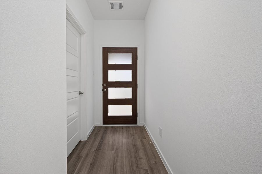 Spacious, unfurnished interior of a new home in Enclave at Willis, Willis (Image 21).