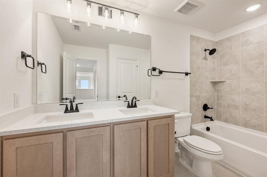 Furnished interior view inside a new home in Star Ranch Classic 50, Godley (Image 17). Furnished interior view inside a new home in Star Ranch Classic 50, Godley (Image 17).