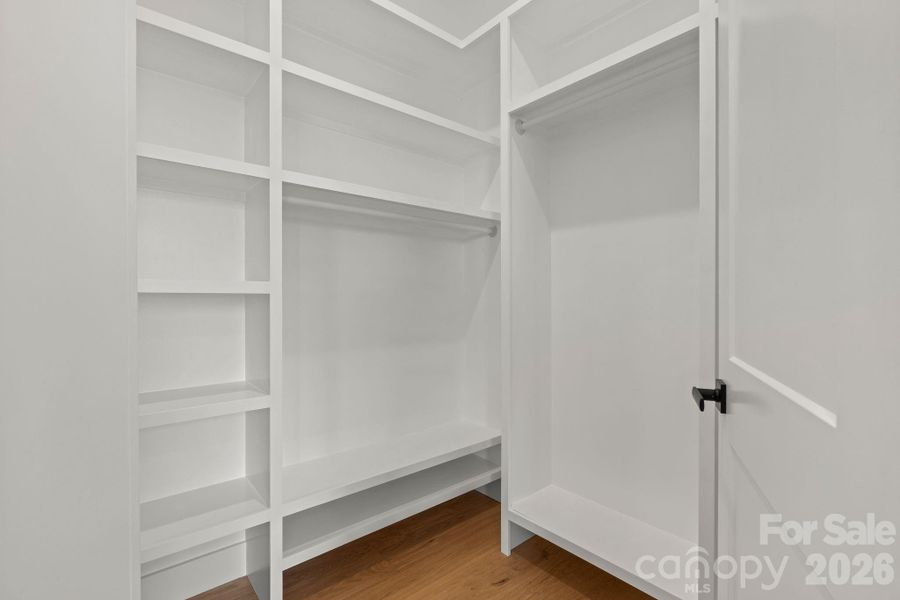 Spacious, unfurnished interior of a new home in , Asheville (Image 37).