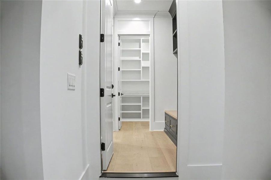 Spacious, unfurnished interior of a new home in , Monroe (Image 22).
