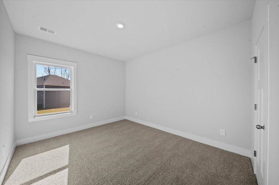 Spacious, unfurnished interior of a new home in Reserve at Arden Woods, Greenville (Image 19).