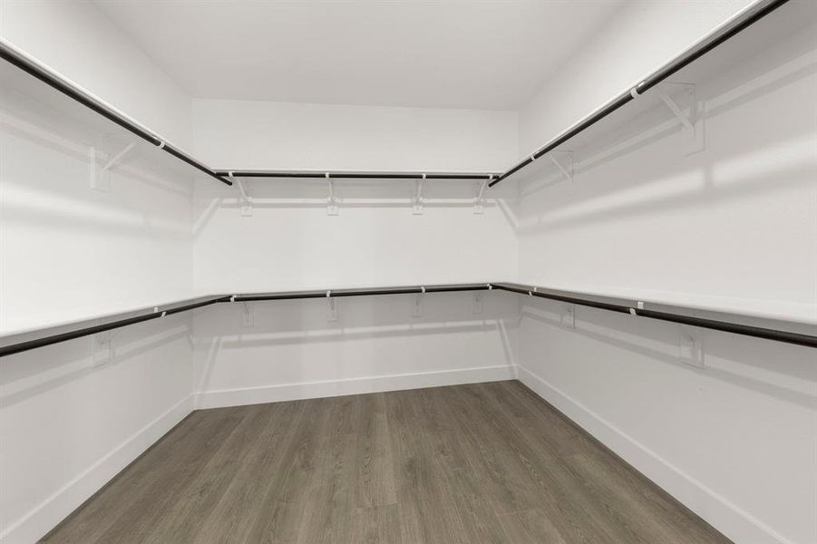 Spacious, unfurnished interior of a new home in Valencia on The Lake, Little Elm (Image 19).