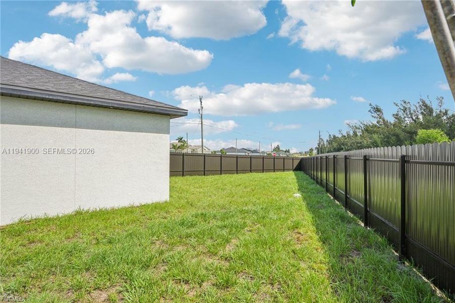 Exterior details and patio area of a home in , Cape Coral (Image 26).