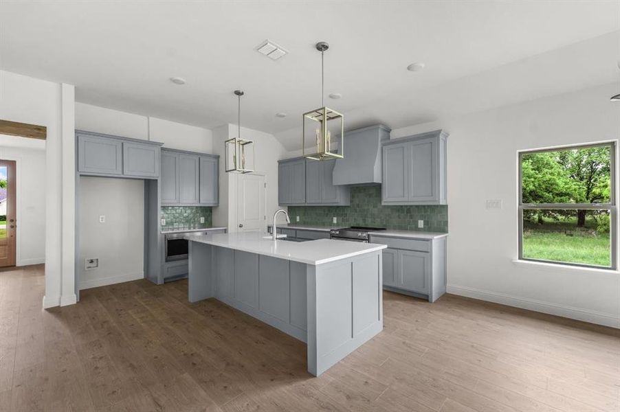 Furnished interior view inside a new home in , Weatherford (Image 10).